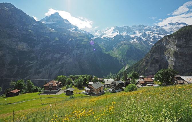 Mountain panorama above the Lauterbrunnen Valley